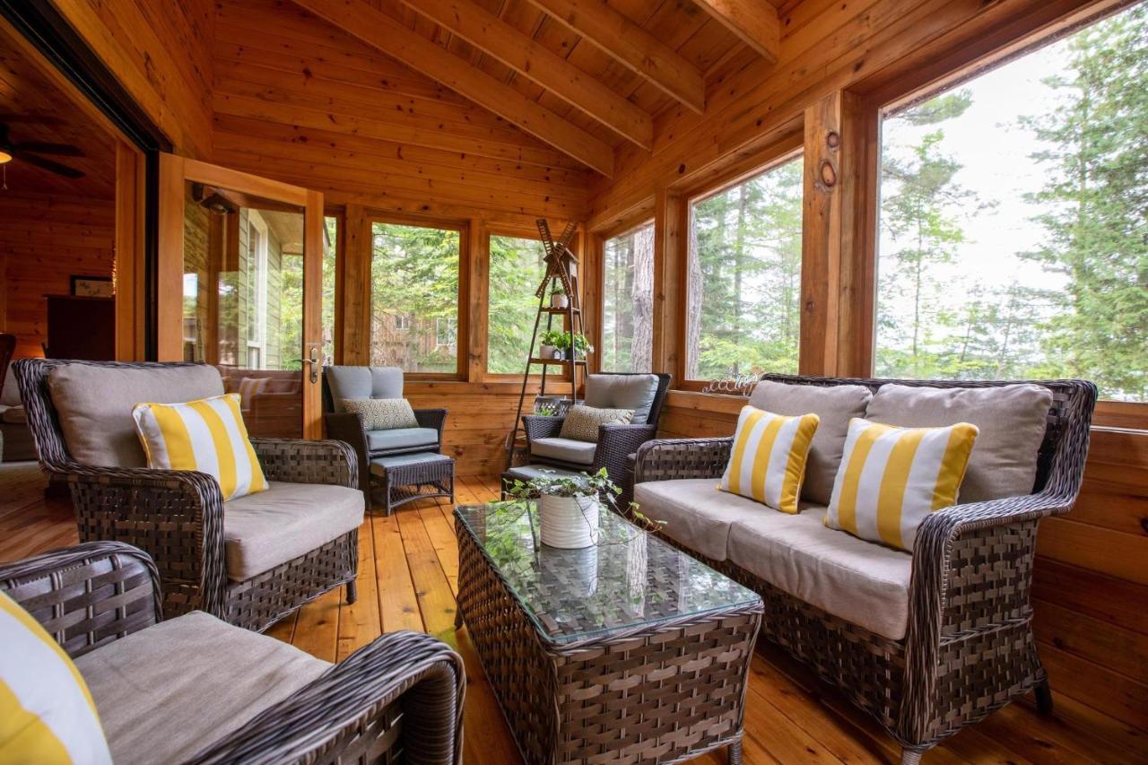 Woodlands A Fabulous Muskoka Gem With Incredible Lake Views! Guest House Norway Point Exterior photo